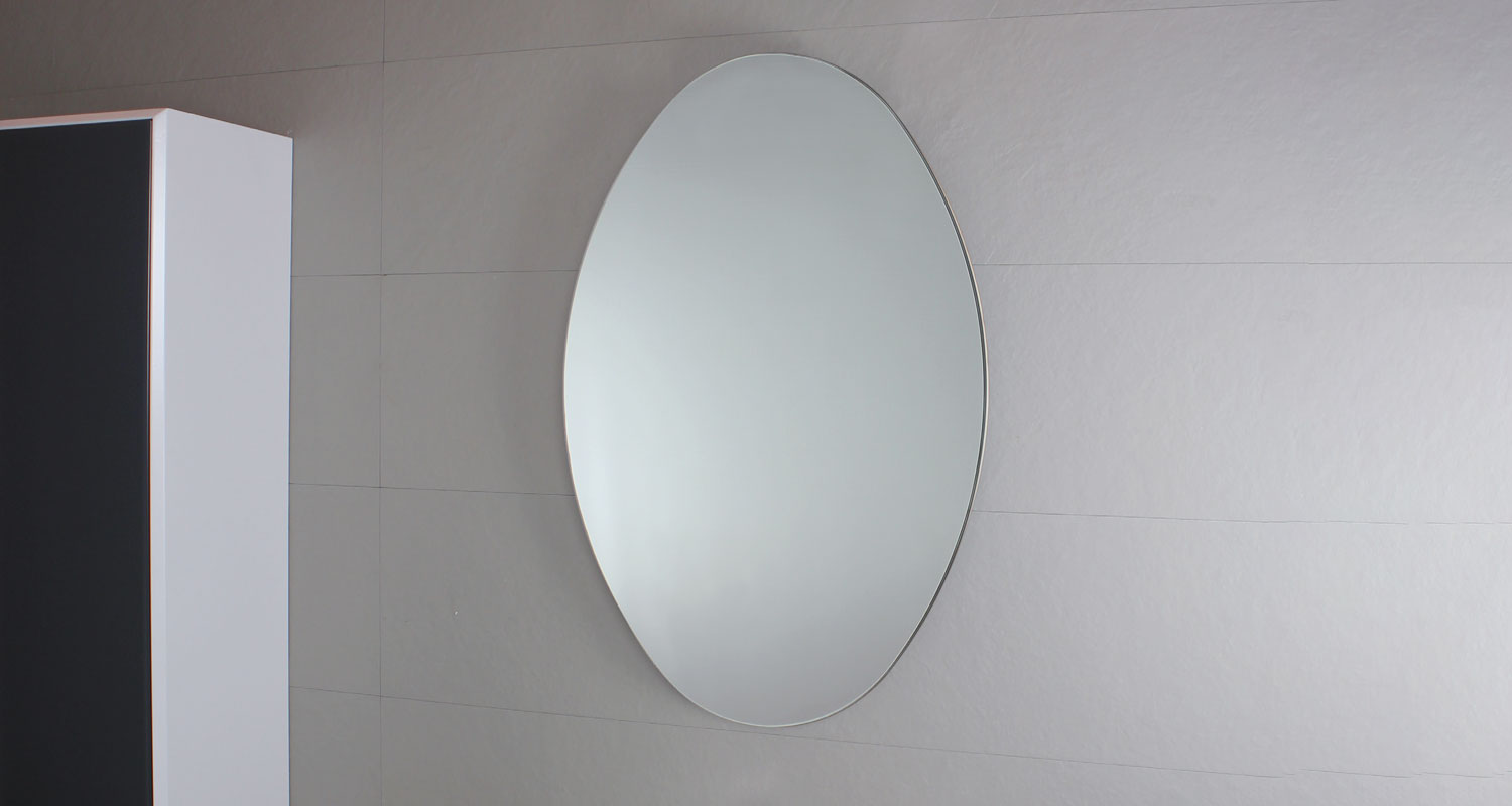 Ovaler Spiegel mit Metall- und Eschenbasis Hergestellt in Italien