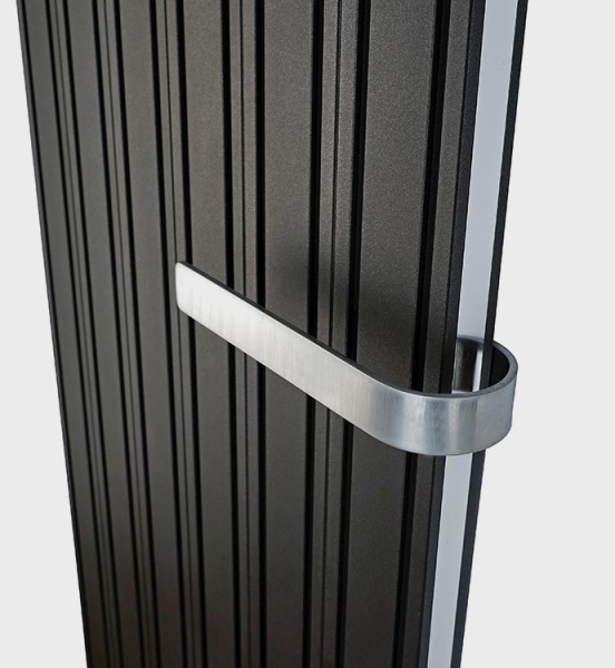 Margaroli Linee Aluminium-Designheizkörper mit planen Paneelen